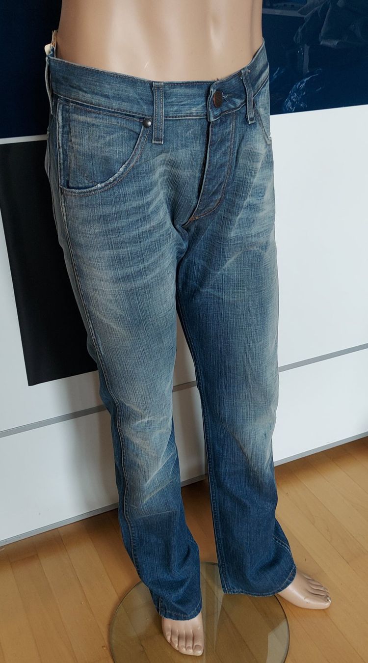Wrangler Jeans: Neue Wrangler Herren Jeans Ace Grösse 33/34 Regular – Nuovo e nell'imballaggio originale da Basel venduto da Mazzo84 1