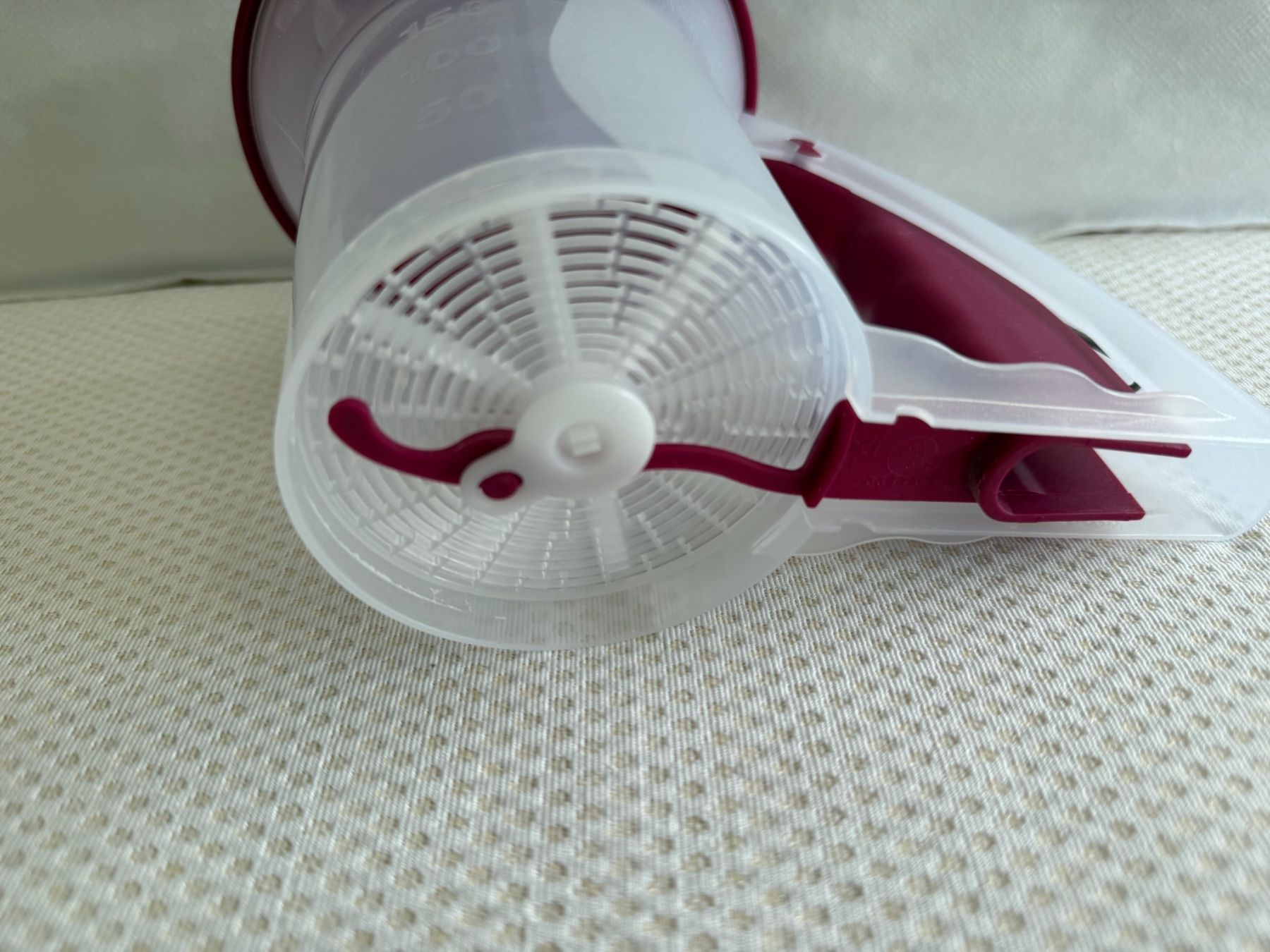 Tupperware Contenitori & Simili: Tupperware - boîte / saupoudreur – Usato da Sion venduto da accroshoes 2