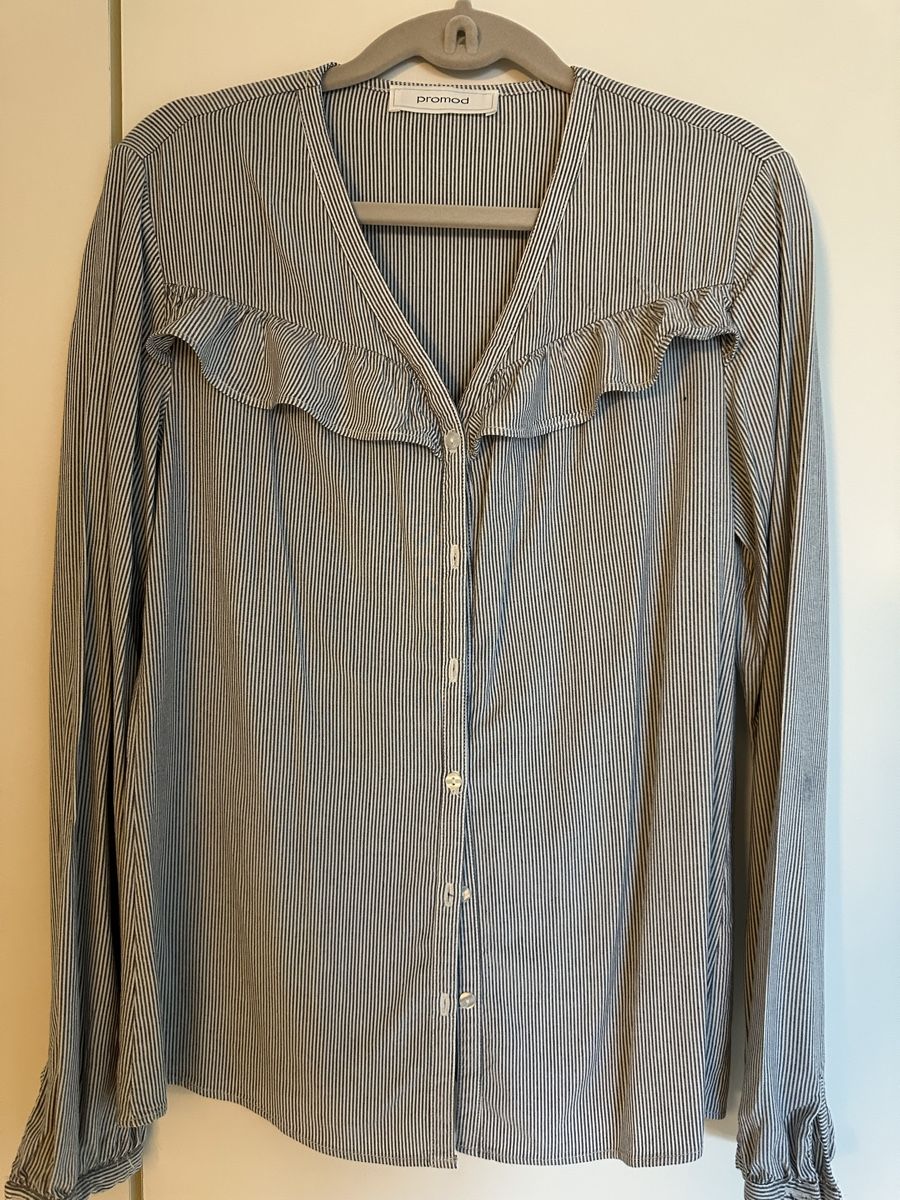 Promod Camicette: Promod Striped Ruffle Blouse, Size Small, Perfect for Spring – Usato da Zürich venduto da car_68nt
