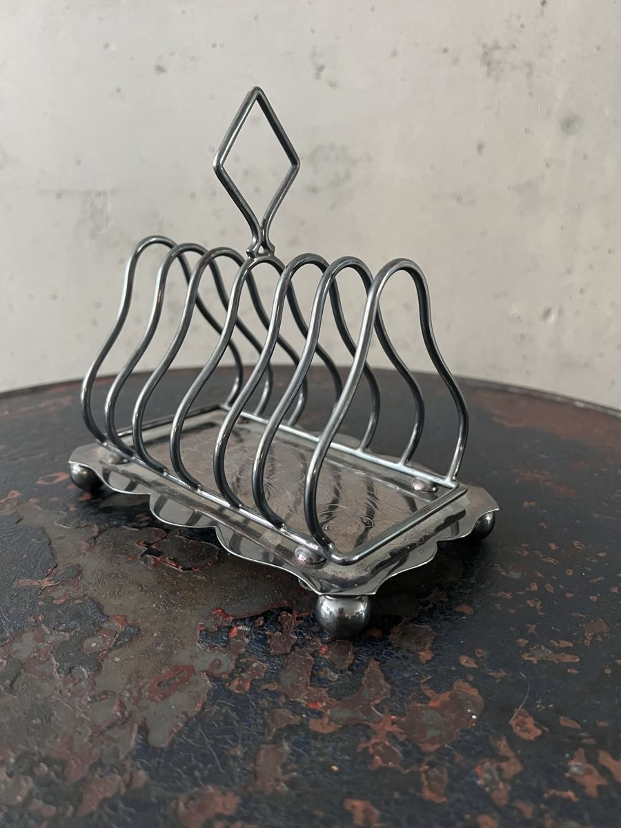 Altro per cucinare: Antiker versilberter Toastständer – Usato da Wabern venduto da La-Vitrine