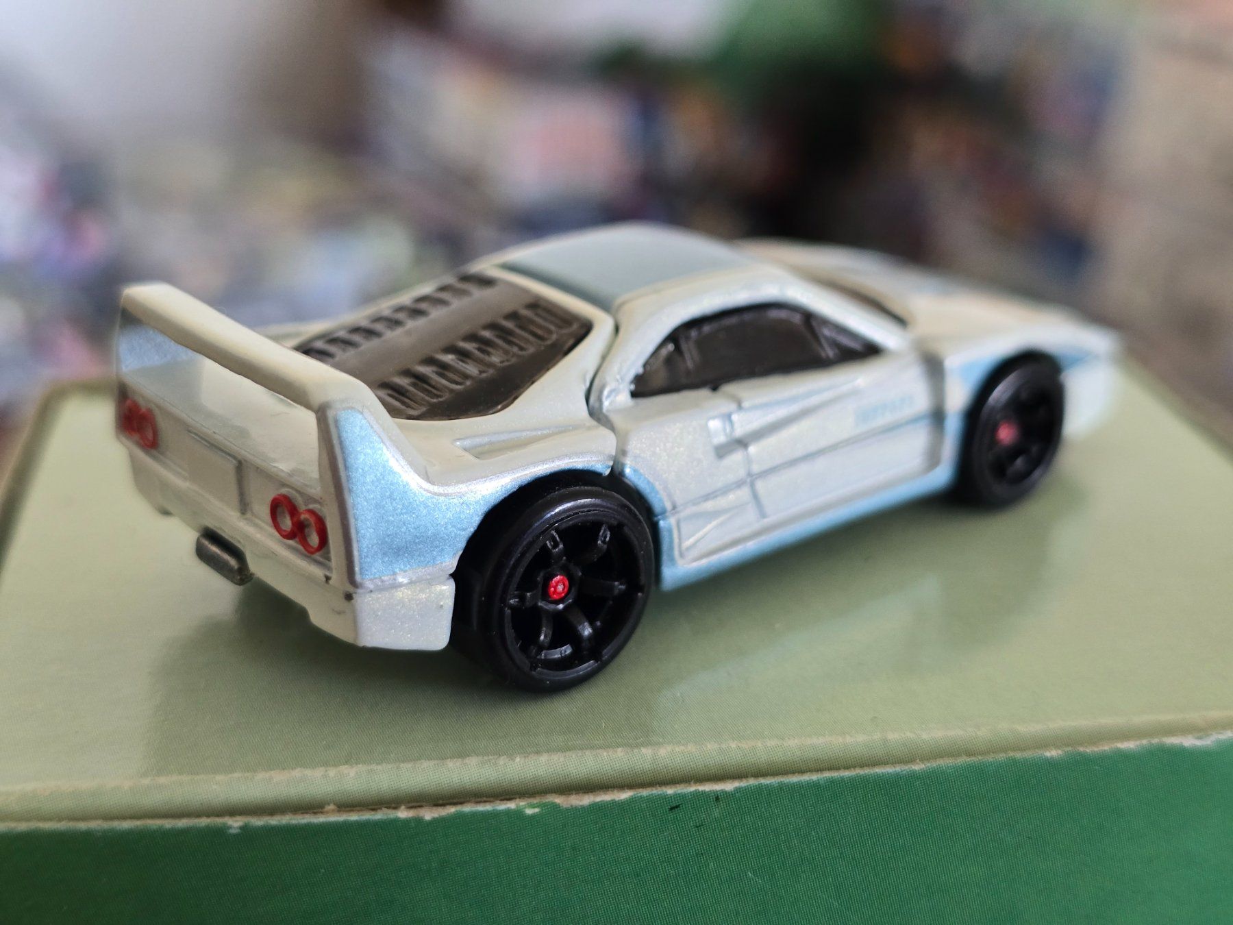 HOT WHEELS FERRARI RACER [FERRARI F40] (Gebraucht) in hombrechtikon für