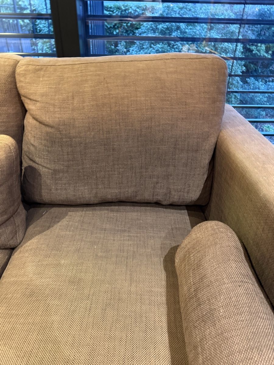 Divani: 3-Seater Sofa 223 cm x 111cm – Usato da Zollikon venduto da garth1980 1