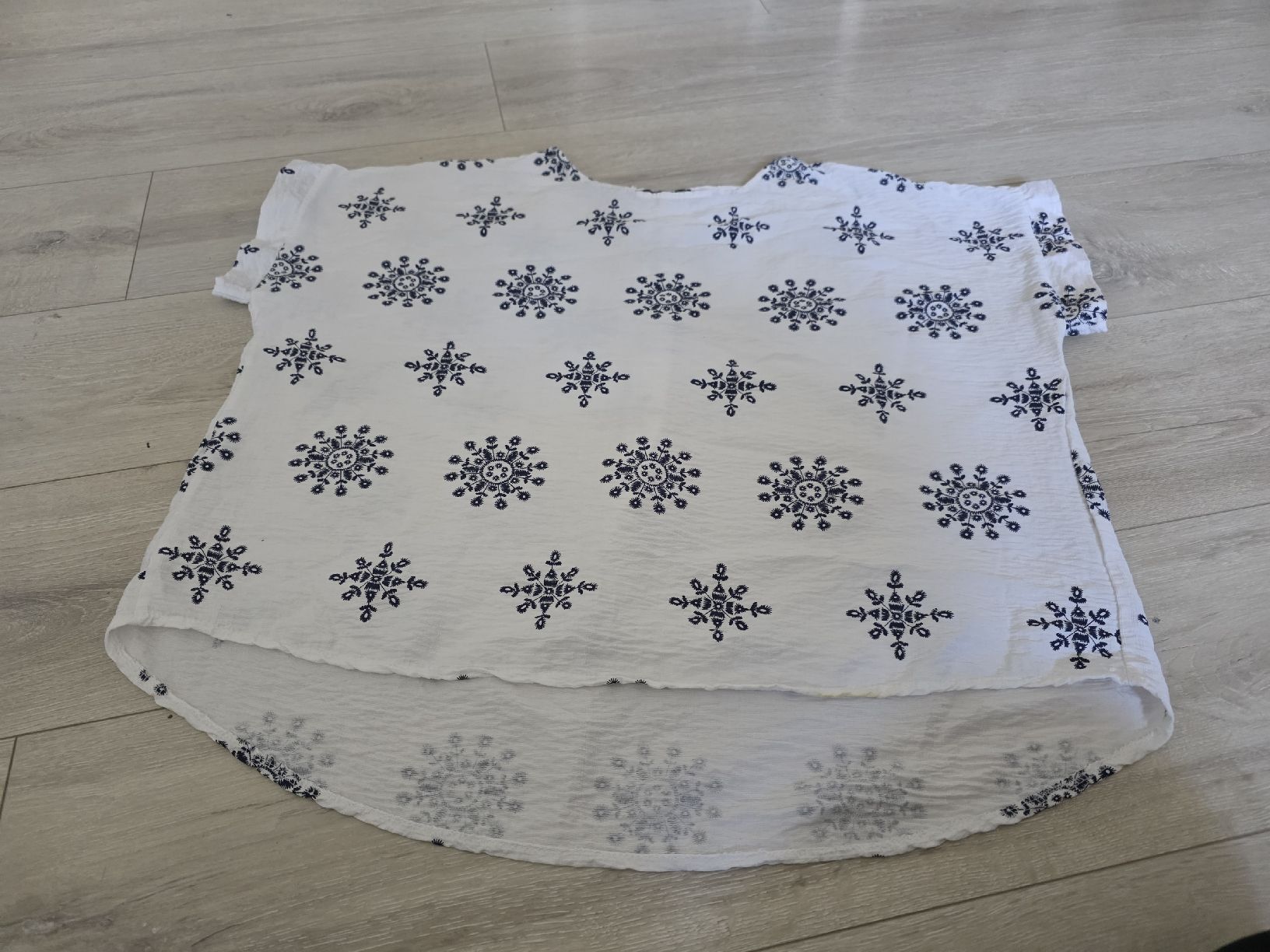 Camicette: Today Sommerbluse, Grösse M, Neuwertig mit Muster! – Usato da Wigoltingen venduto da Zuckerfee84 1