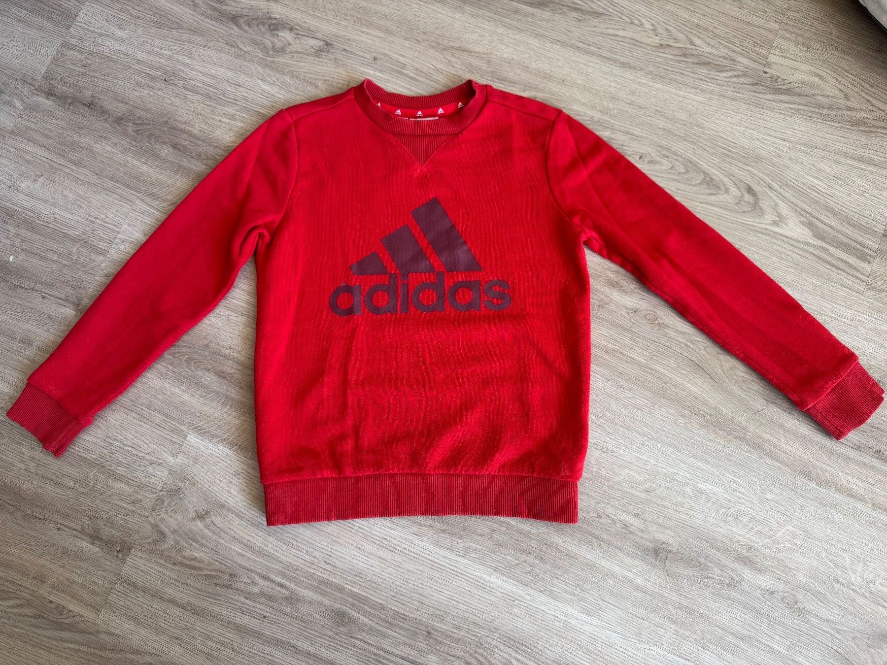 Adidas Maglioni & Felpe: Adidas Pullover, Gr. 140, Rot, Top Zustand – Usato da Aathal-Seegräben venduto da Kati_Mey