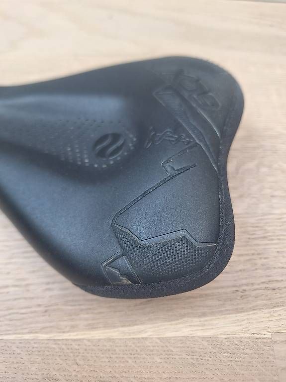 Pezzi di ricambio: SQlab 6OX ERGOWAVE active 14cm Sattel MTB XC Enduro 29 Trail – Usato da Elgg venduto da Delirium_Mountains 2