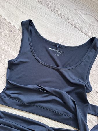Sport Top mit Bindegürtel