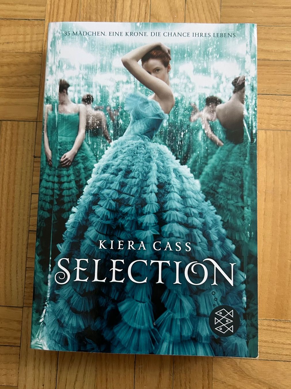 Bücher: Selection von Kiera Cass – Gebraucht aus Urdorf von mat_8hvl
