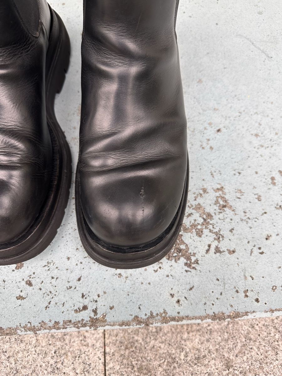 Scarpe da uomo: Bottega Veneta Lug boots – Usato da Dättwil AG venduto da seung.kuk 2