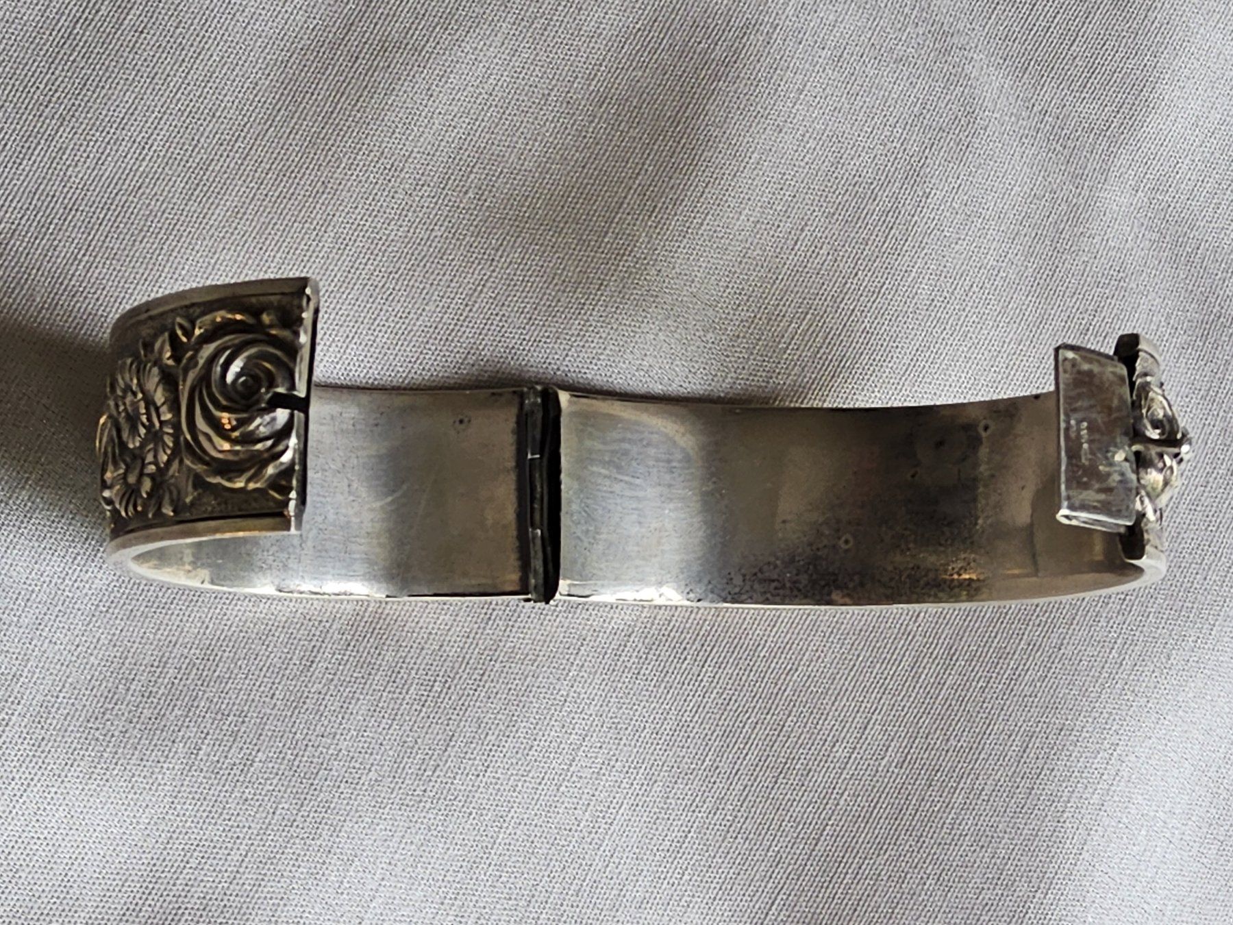 Bracciali & Braccialetti: Silber 835 Viktorianischer Armreif mit Rosen Repoussé – Usato da Zürich venduto da gutsan 3