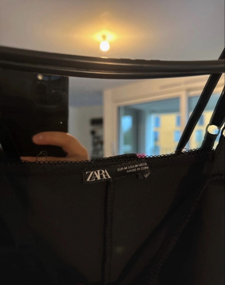 Zara Tops: Body Zara noir élégant taille M – Gebraucht aus Estavayer-le-Lac von Iness_oth 1