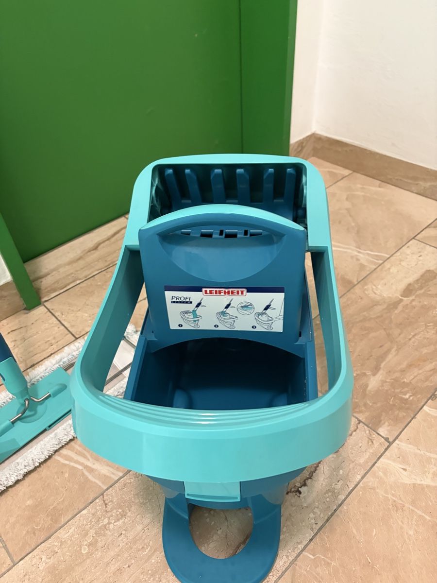 Leifheit Autres appareils de nettoyage: Leifheit Hands-Free Mob – D'occasion à Regensdorf par WetTowel42 1