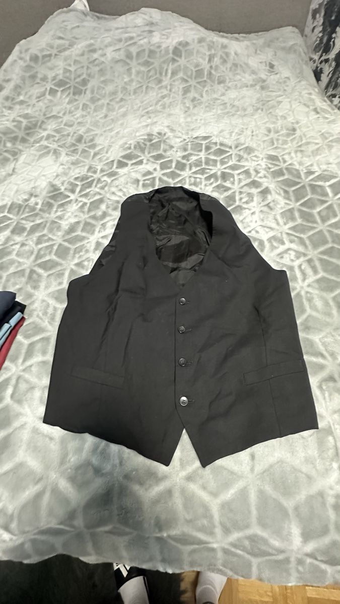 Gilet & Giacche: Herren elegant Weste S Grösse. – Usato da Cham venduto da Alexandar1986 1