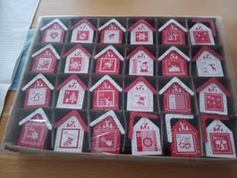 wunderschönen Adventskalender Häuschen Holz rot weiss Weihna