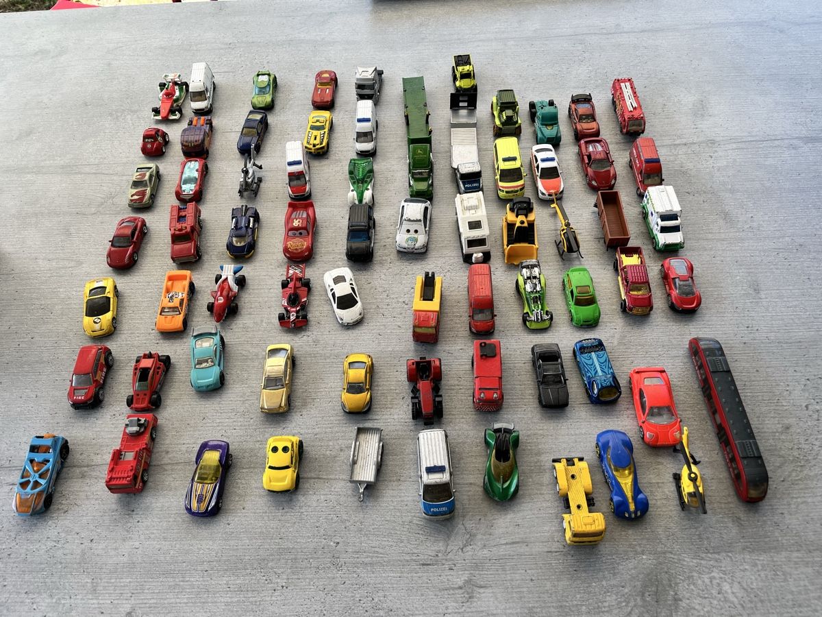 Giocattoli: Spielzeugautos gebraucht  – Usato da Rickenbach LU venduto da Maxianer