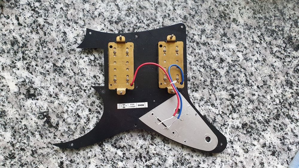 Ibanez Gio Mikro guitar pickguard with pickups | Kaufen auf Ricardo