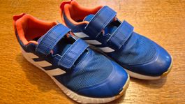 Hallenschuhe Adidas Gr. 38