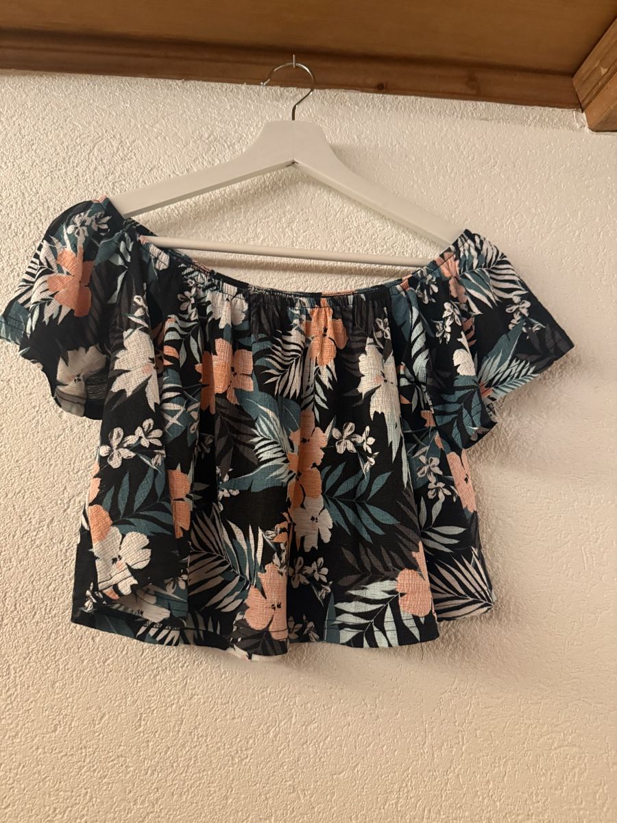 Top: Damen Crop Top Blumenprint – Usato da Bolligen venduto da lee_orange 1