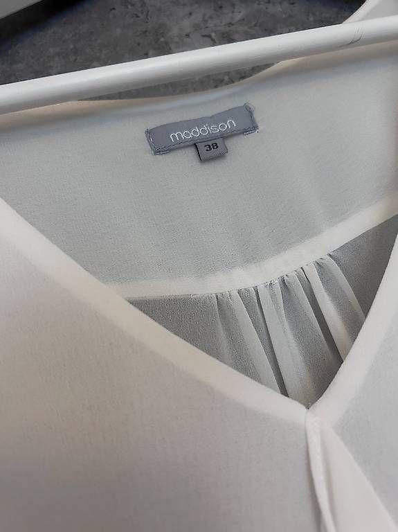 Maddison Blusen: Bluse Maddison Grösse 38/M – Gebraucht aus Niederglatt ZH von Julia_4 1