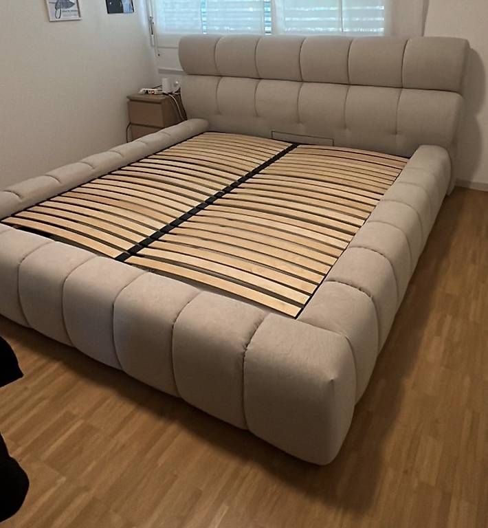 Lits: Lit 180x200 – D'occasion à Lausanne par ald_5dkf 1