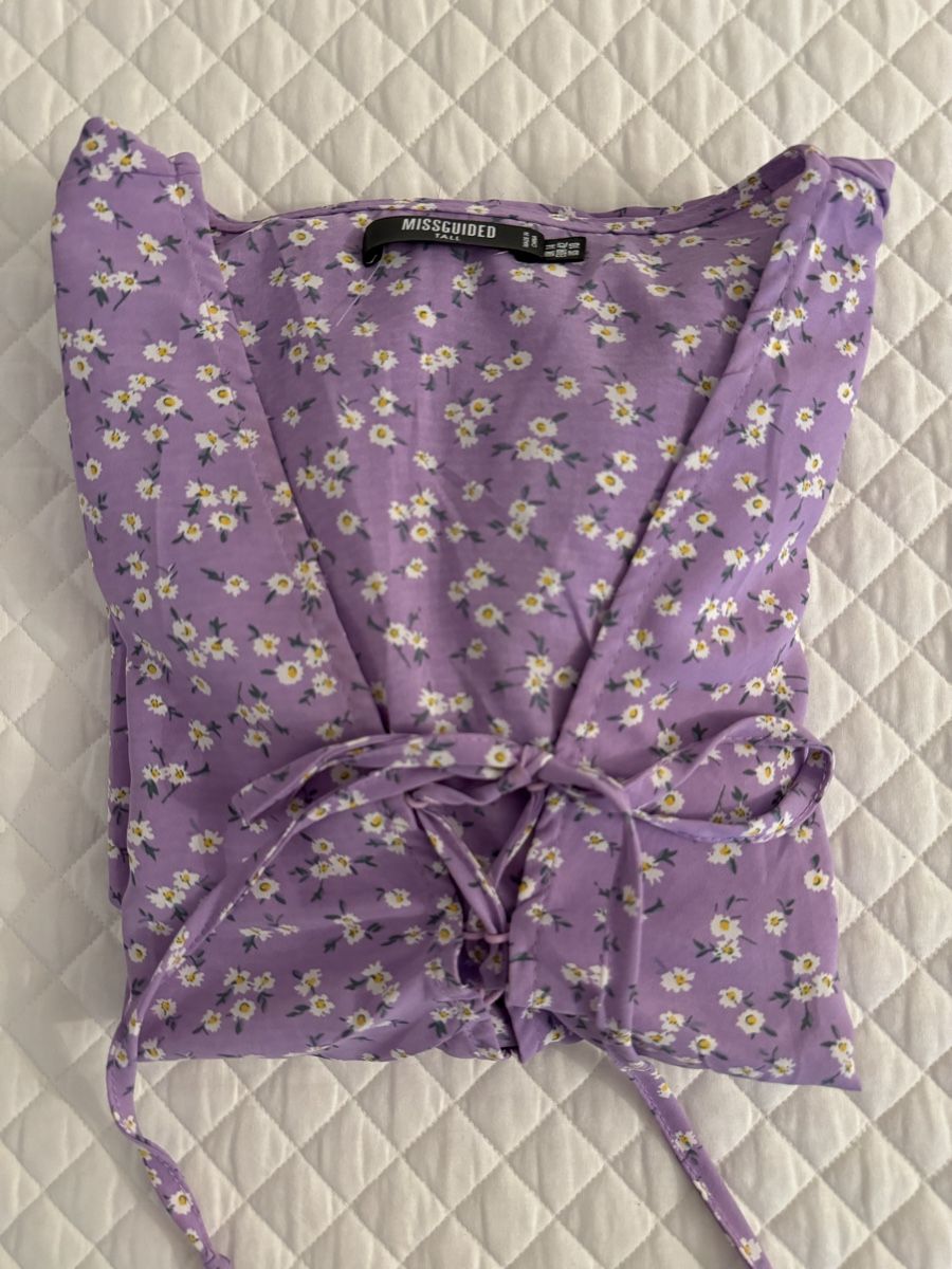 Blusen: ✨Missguided Bluse Lila – Gebraucht aus zürich von Bailey17 4