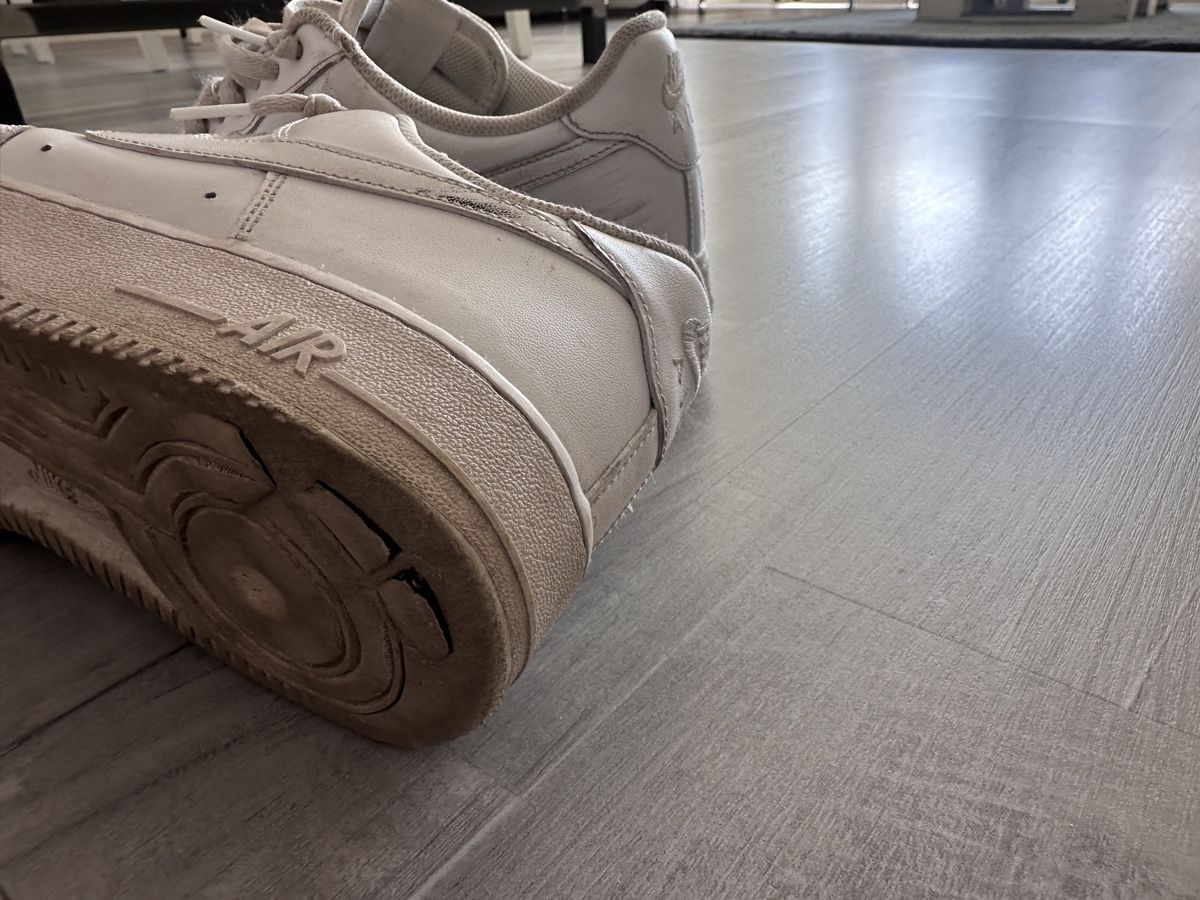 Nike Herrenschuhe: Nike Air Force 1 bianche, usate Taglia 44.5 – Gebraucht aus Locarno von AkuR71 1
