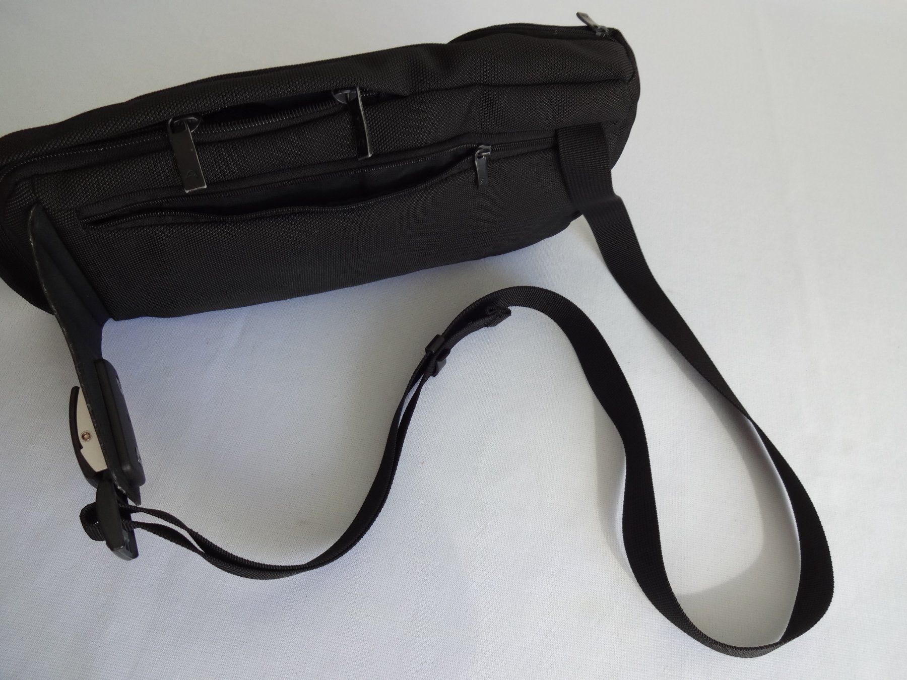 Mandarina Duck Borse: MANDARINA&DUCK  Bauchtasche – Usato da Frauenfeld venduto da Riaa 2