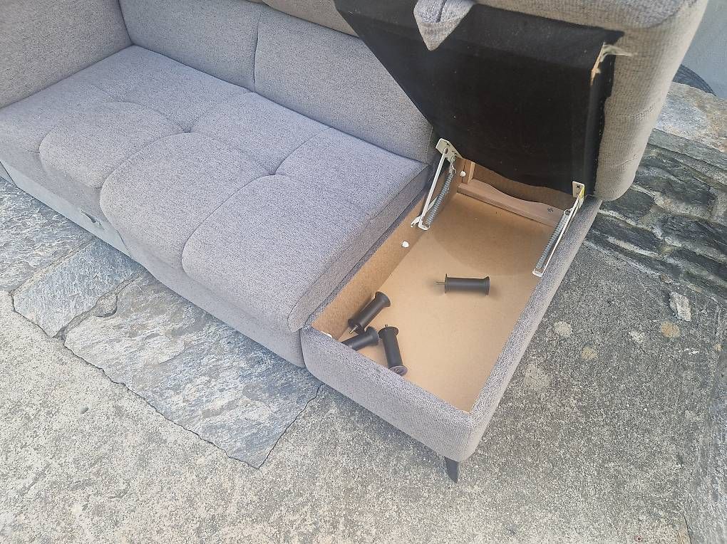 Sofas: Divano ad angolo – D'occasion à Lostallo par RikiJim74 1