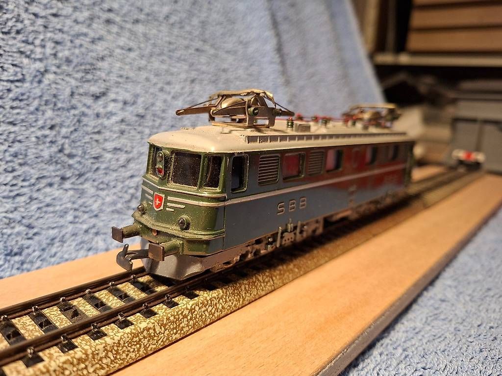 Märklin Modellini di ferrovie: Lok Ae 6/6 – Usato da Niederglatt ZH venduto da Riedo19 1