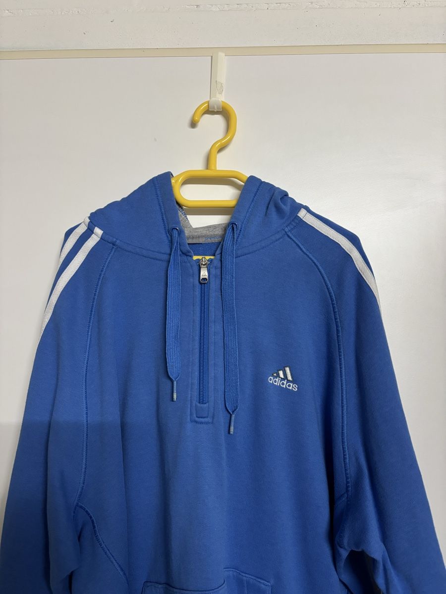 Adidas Pullover & Sweatshirts: Adidas Pullover blau Grösse L guter Zustand – Gebraucht aus Langenthal von mic_r7gc 1