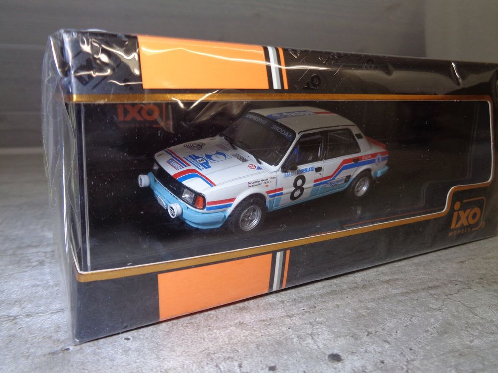 IXO 1/43 - SKODA 130 L - RALLYE BOHEMIA 1988 RAC408B