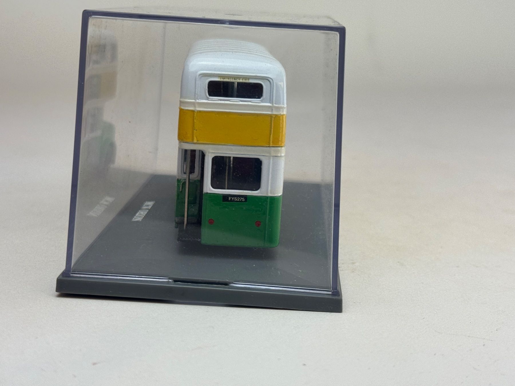 Corgi Toys Modellini d'auto: MC- Corgi Doppeldecker Bus Dulux MCV Orion – Usato da Elm venduto da Wikmtz 2