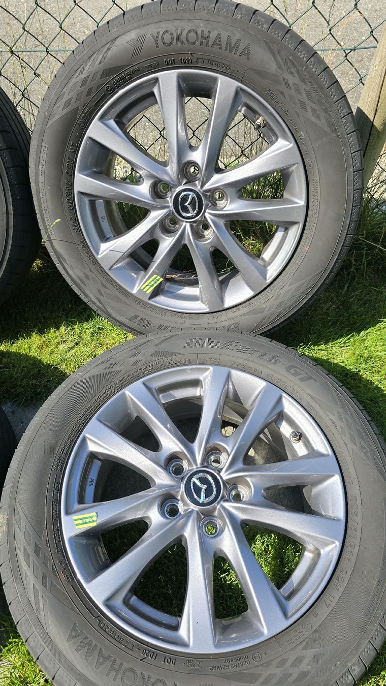 Pneus & Roues: Kompleträder Mazda – D'occasion à Oberschrot par Schaempi0 1