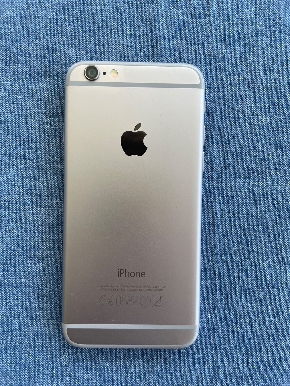 Apple Telefoni cellulari / Smartphones: iPhone 6 silber guter Zustand – Usato da Kreuzlingen venduto da CrestaNr.1 1