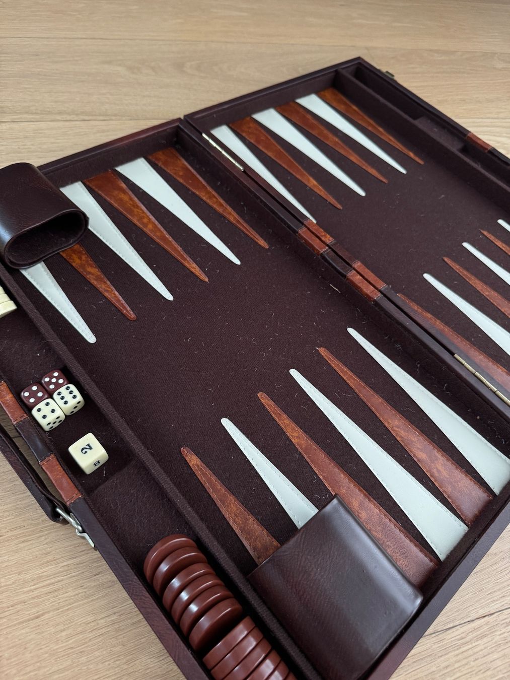 Spiele: Mallette de jeu Backgammon – Neu (gemäss Beschreibung) aus Jussy von ali_6d7d 1