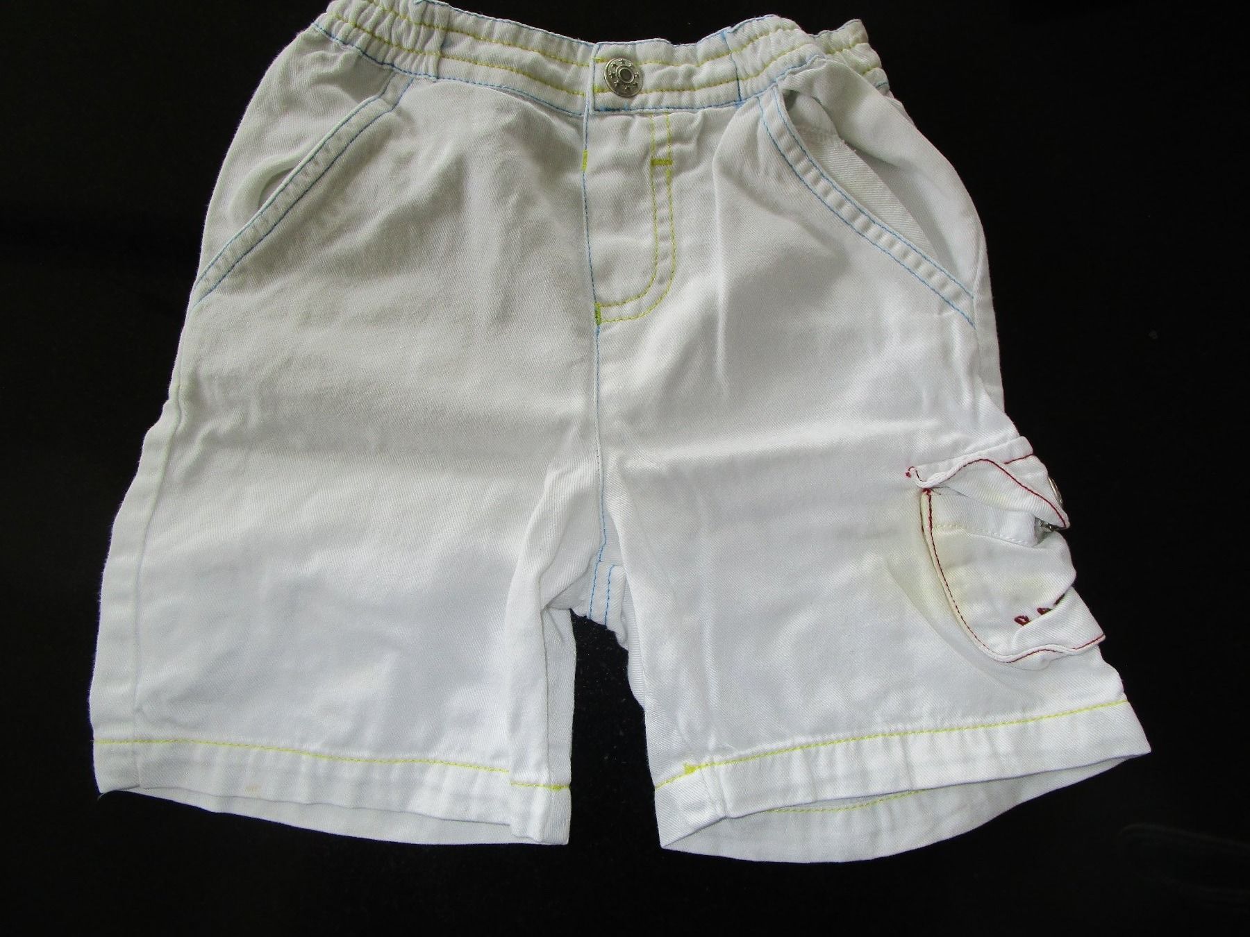 Pantaloni: Kurze Hose Grösse 92 – Usato da Mülligen venduto da gipseli