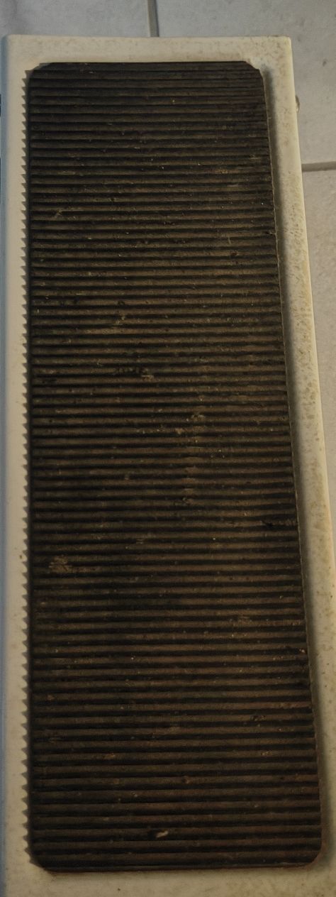 Strumenti musicali: gitarren fussbank – Usato da Möriken AG venduto da ste_sdp9