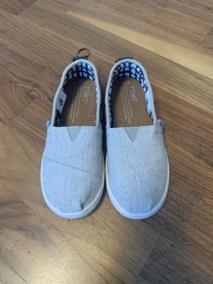 Toms Scarpe per ragazzi: Toms Gr. 30 NEU! – Nuovo (secondo la descrizione) da Binz venduto da denise014