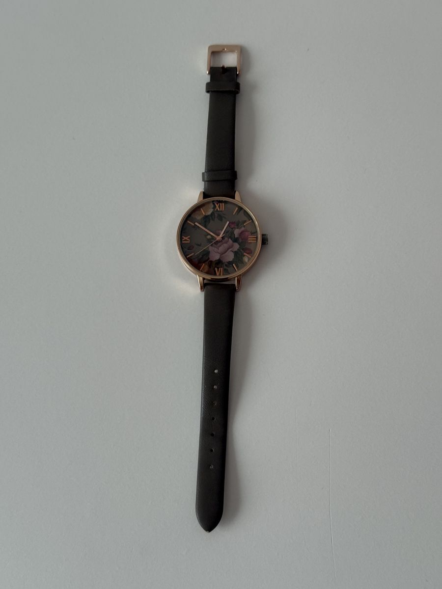 Uhren: Armbanduhr im Blumenmuster – Gebraucht aus Goldach von igwhitestar