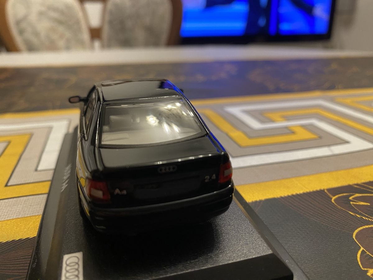 Audi Modellini d'auto: Audi A4 – Nuovo (secondo la descrizione) da St. Margrethen SG venduto da Alfista_159 2