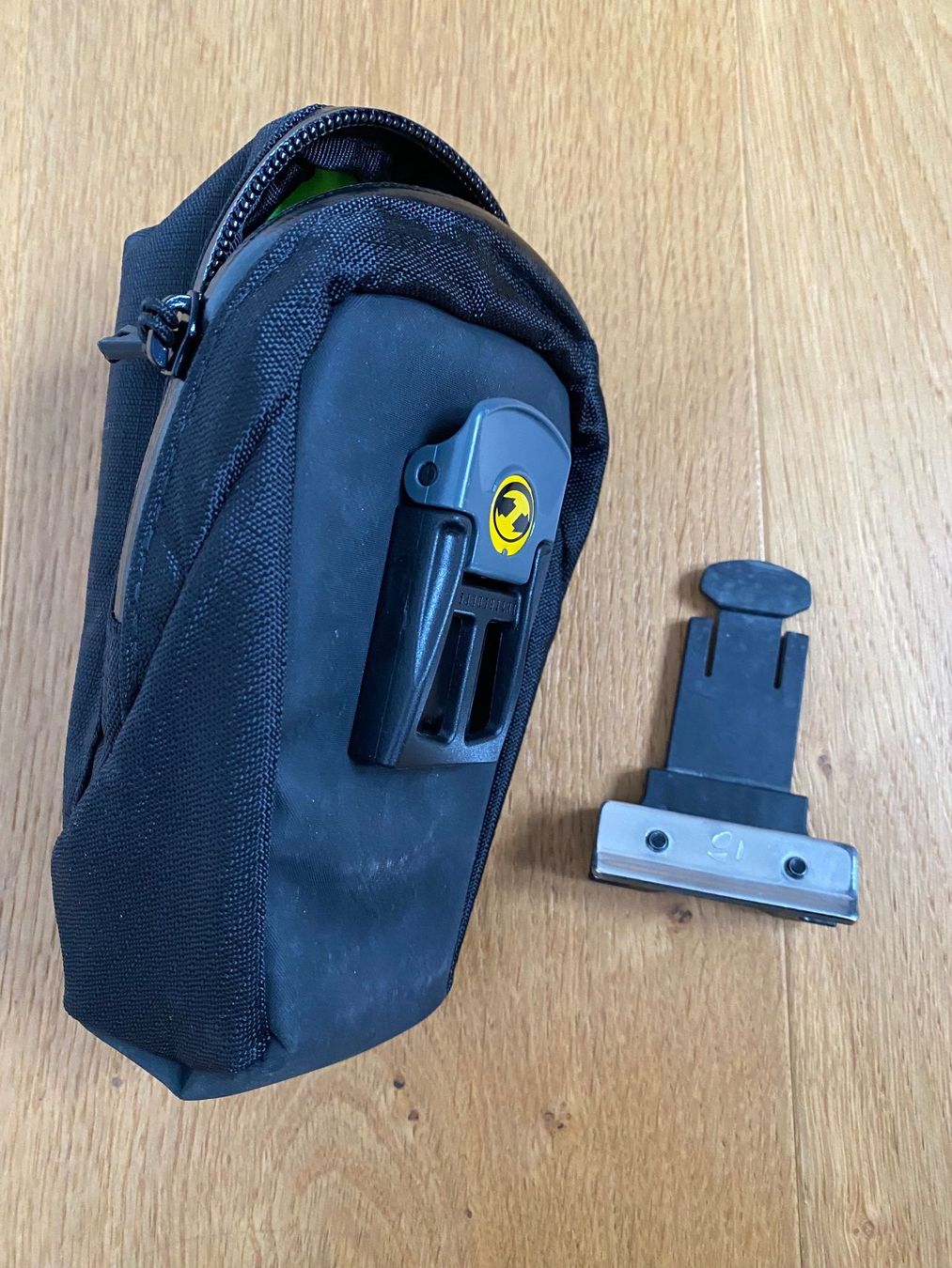 Sacs: Bontrager Satteltasche – D'occasion à Oberhofen Thun'see par bluefootedboby 3