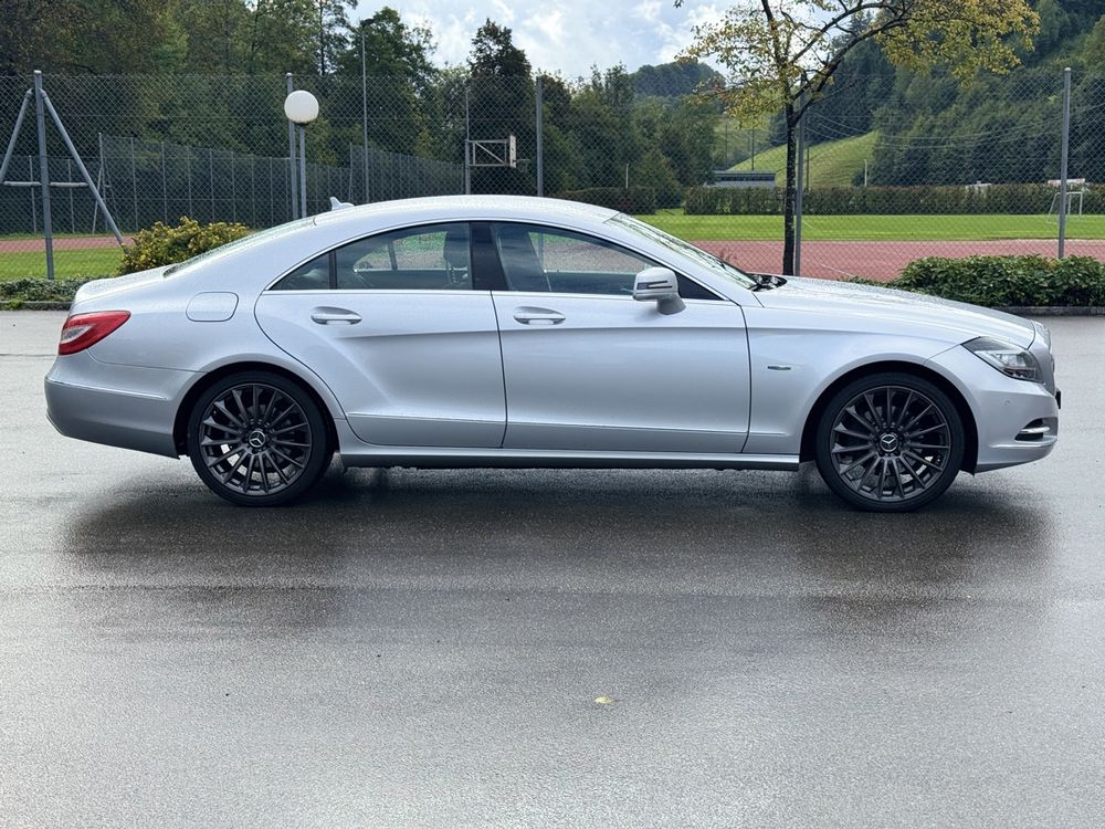 Best HD Pictures about  Cls Mercedes Gebraucht  with No AI Images