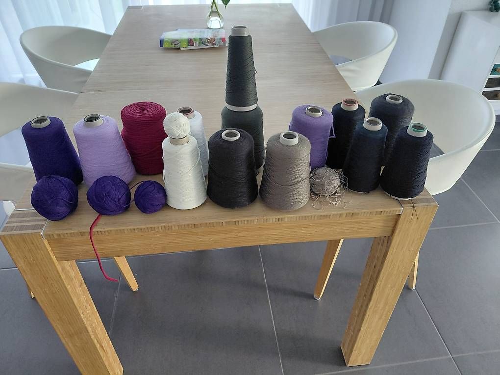 Lana: Diverse Garnkonen – Nuovo e nell'imballaggio originale da Grosswangen venduto da tschick