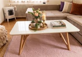 Couchtisch weiss Holzgestell modern minimalistisch