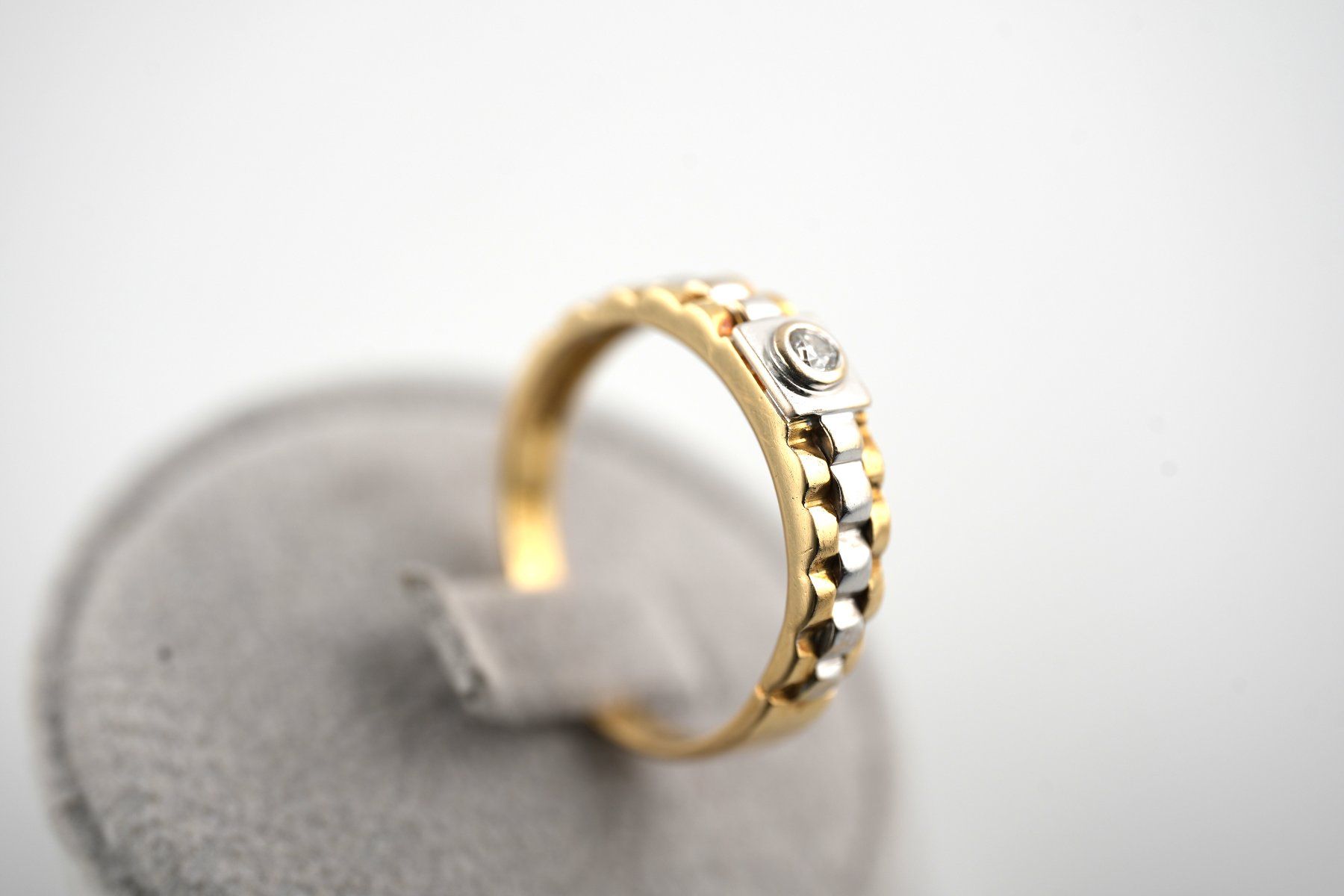 Ringe: Goldring mit Diamant – Gebraucht aus Basel von Edelmetallhaus24 1