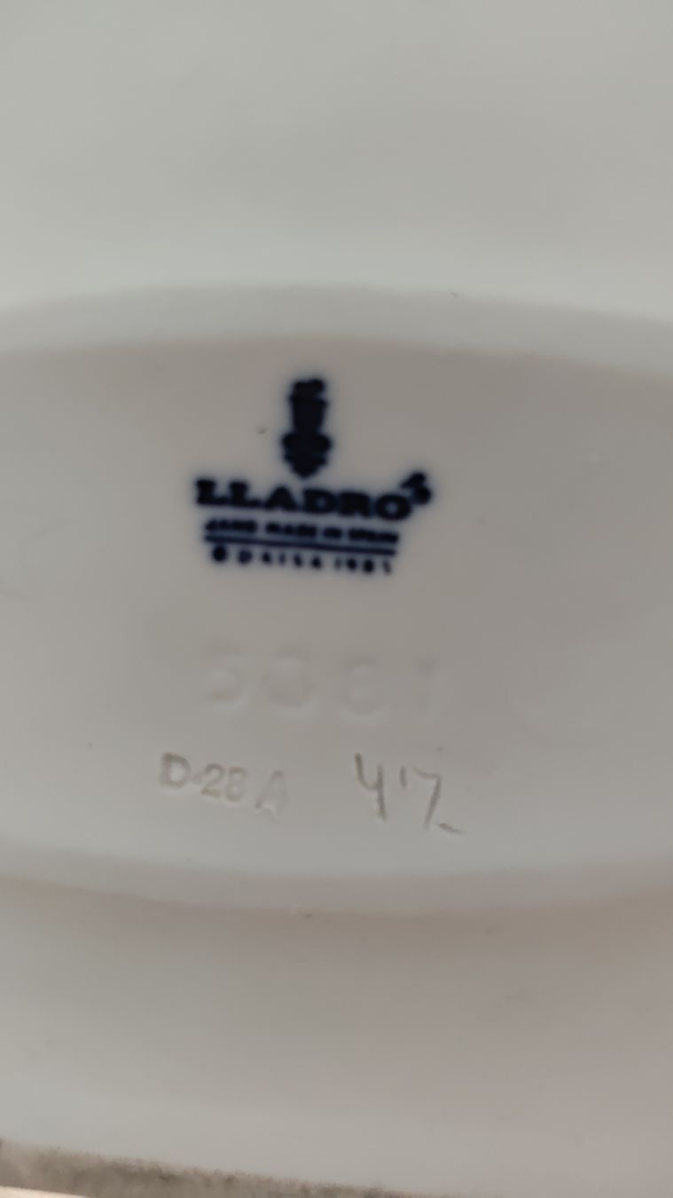 Lladro Statuette: Lladro #5381 'Serenade' Figure – Usato da Altdorf UR venduto da Liveo-shop 4