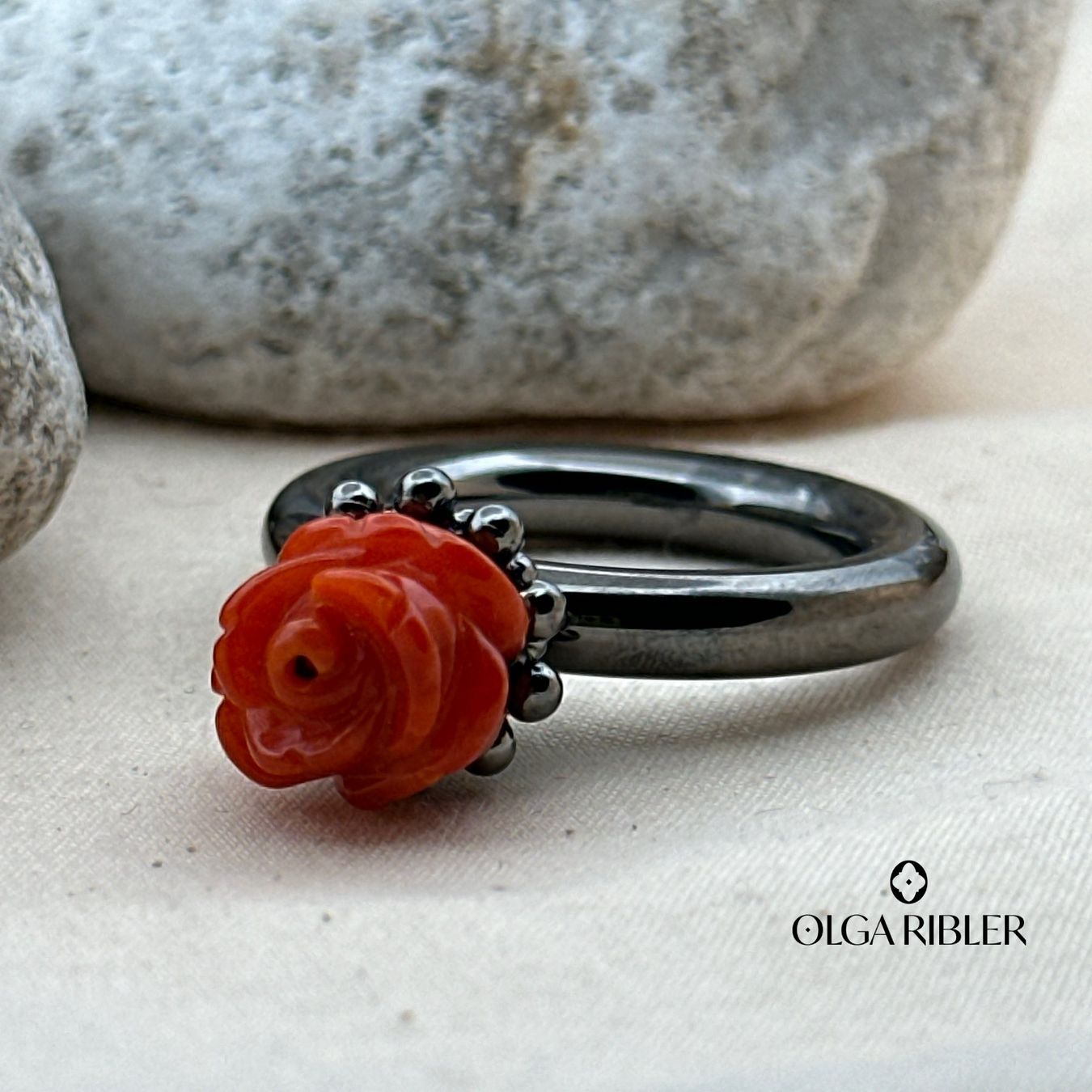 Olga Ribler Ringe: Edelstahl 4 mm  Ring mit Korallenrose,  Ringgrösse 60 – Neu (gemäss Beschreibung) aus Luzern von Schmuckoutlet 3