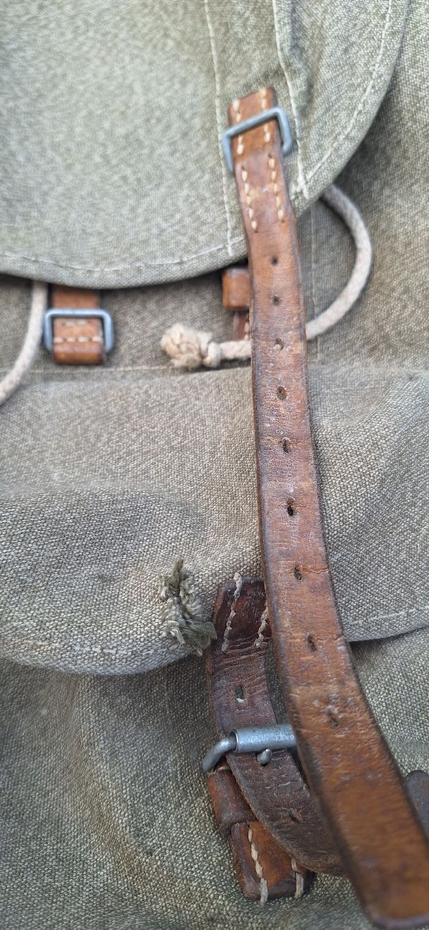 Schweizer Armee Zaini: Militär Rucksack – Usato da Grabs venduto da tschanny 1
