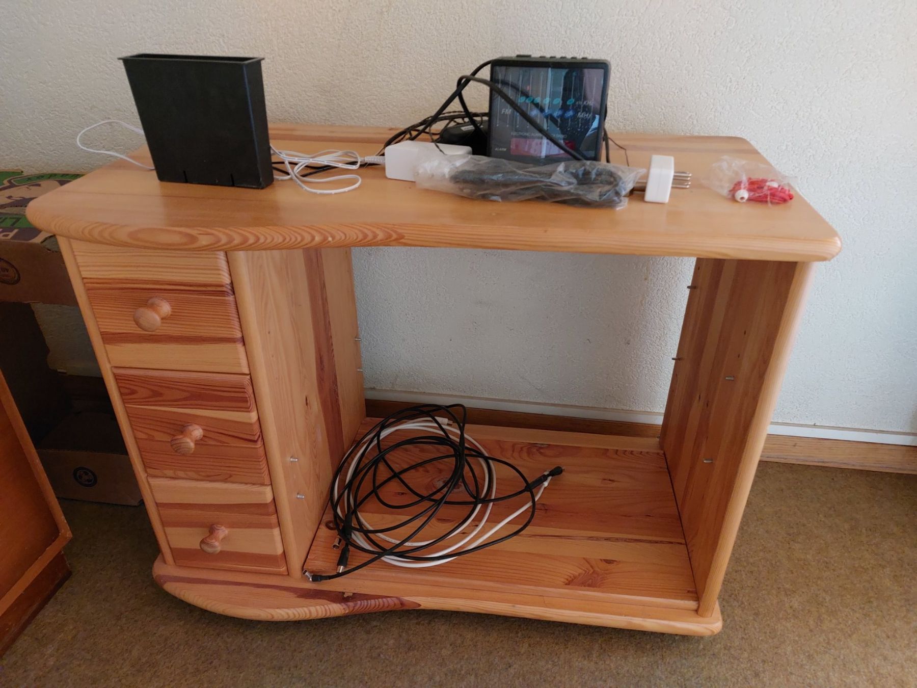Mobili TV: Möbel mit Räder – Usato da Inkwil venduto da sugarbaby01