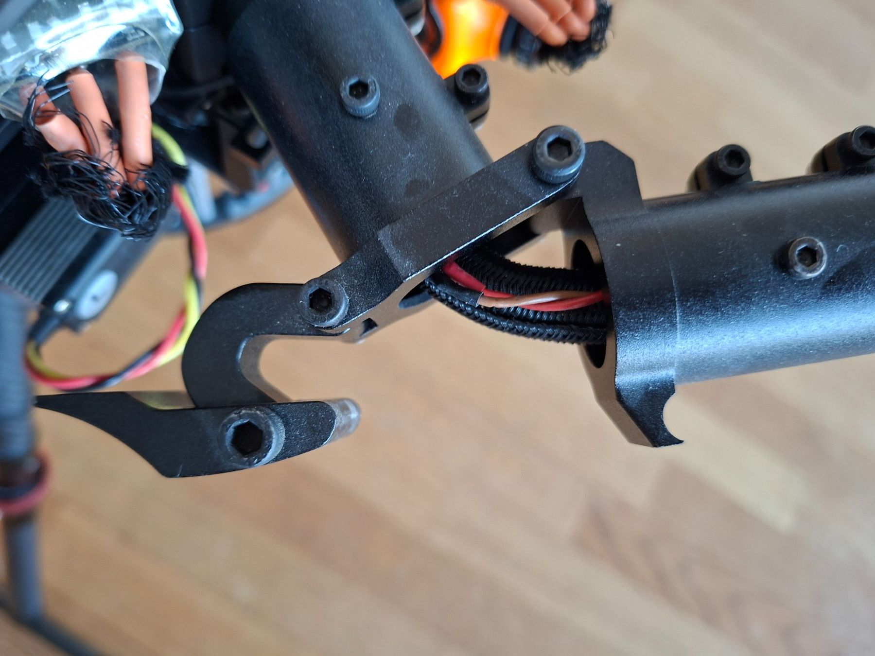 DJI Modellismo RC: High-end Cine Hexacopter im Selbstbau – Usato da Bolligen venduto da thaichristen 6