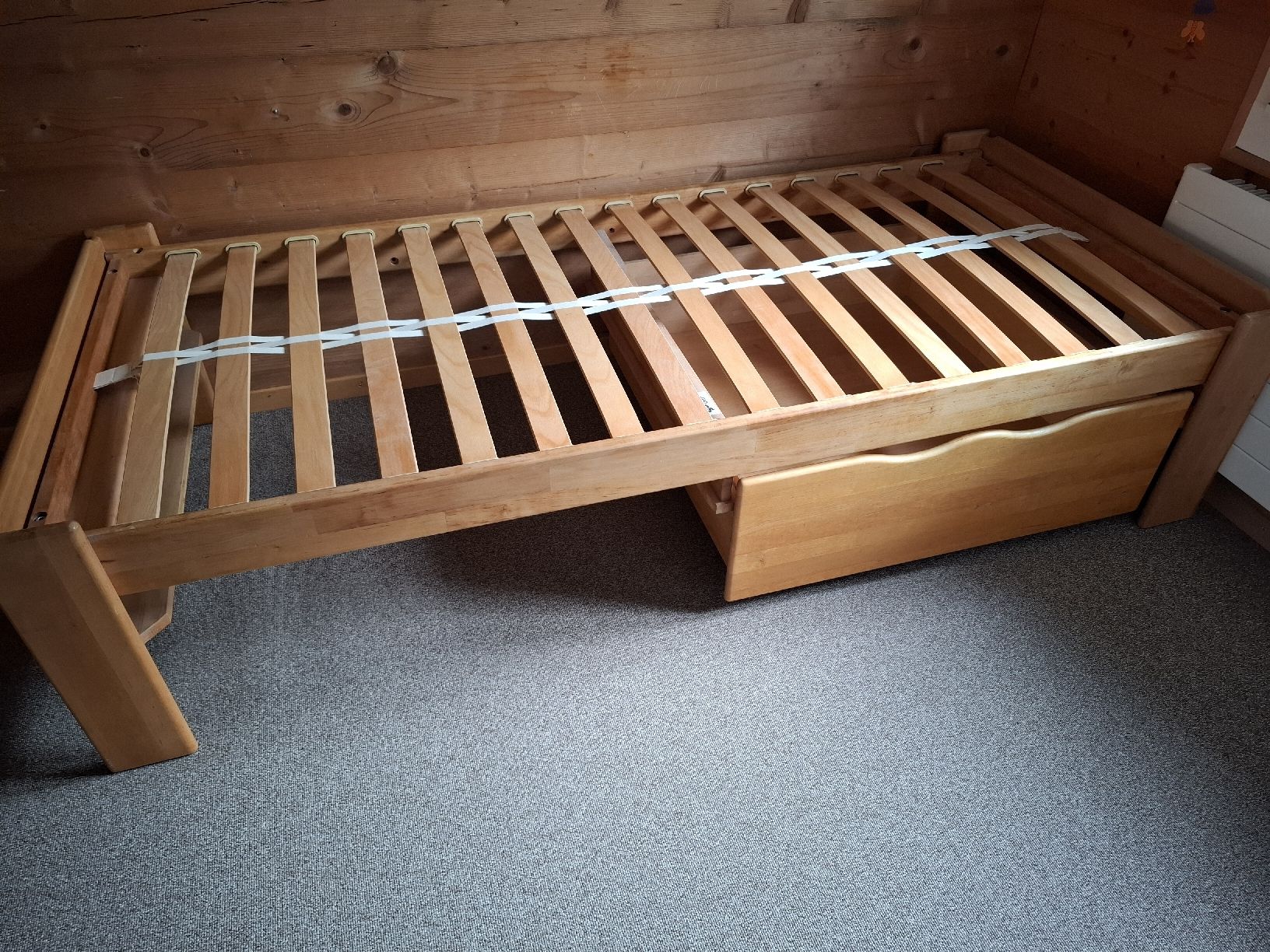 Betten: Kinderbett – Gebraucht aus Elm von ROHO85. 6